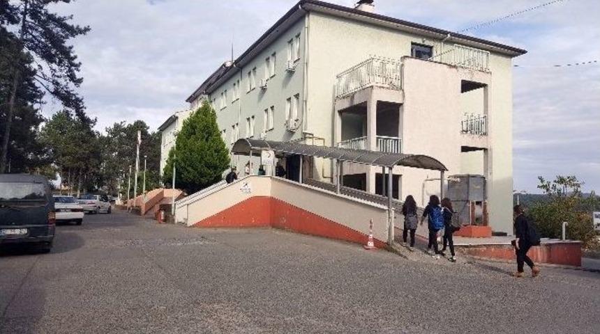 &Ouml;ğretmenler G&uuml;n&uuml; İ&ccedil;in Aldıkları Pastadan Zehirlendiler