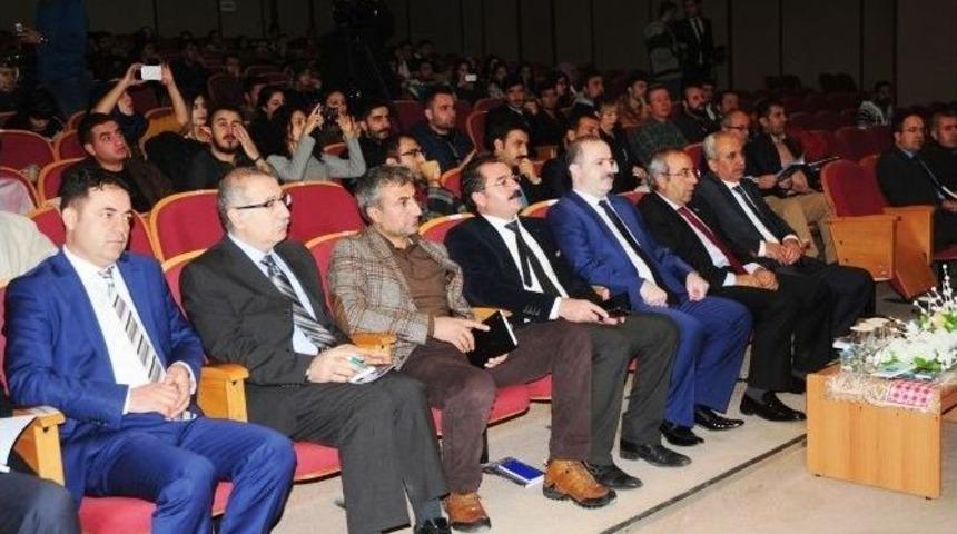 Yy&uuml;&rsquo;de &lsquo;b&uuml;t&uuml;n Y&ouml;nleriyle &Ouml;ğretmen&rsquo; Sempozyumu