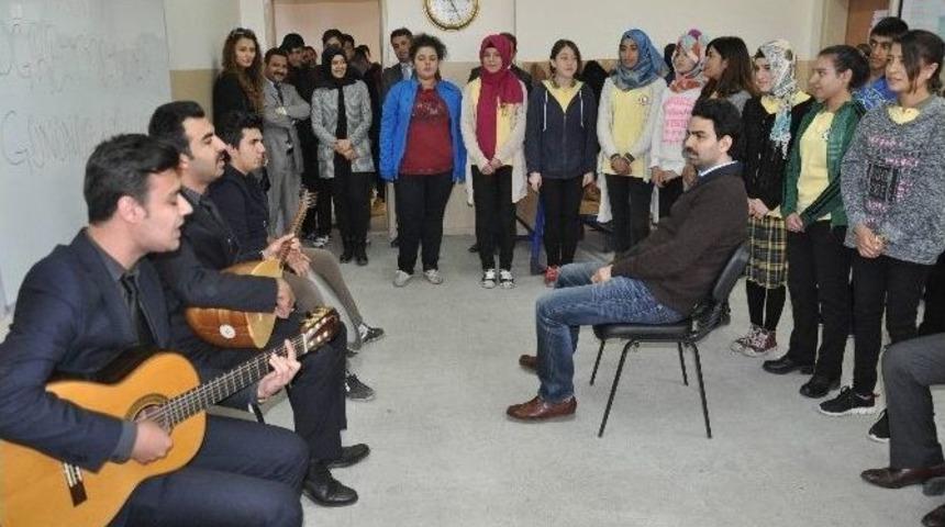 (&ouml;zel Haber) G&ouml;rme Engelli &Ouml;ğretmene S&uuml;rpriz