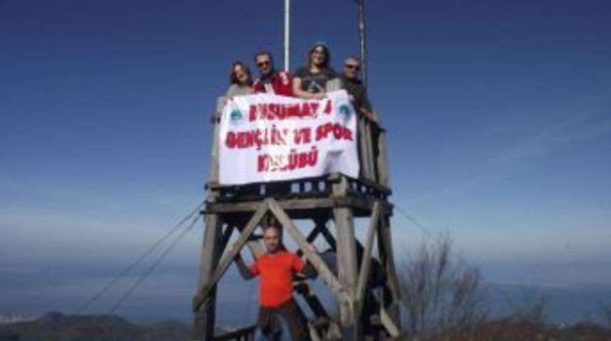 Doğaseverlerin Yoroz Zirve Keyfi