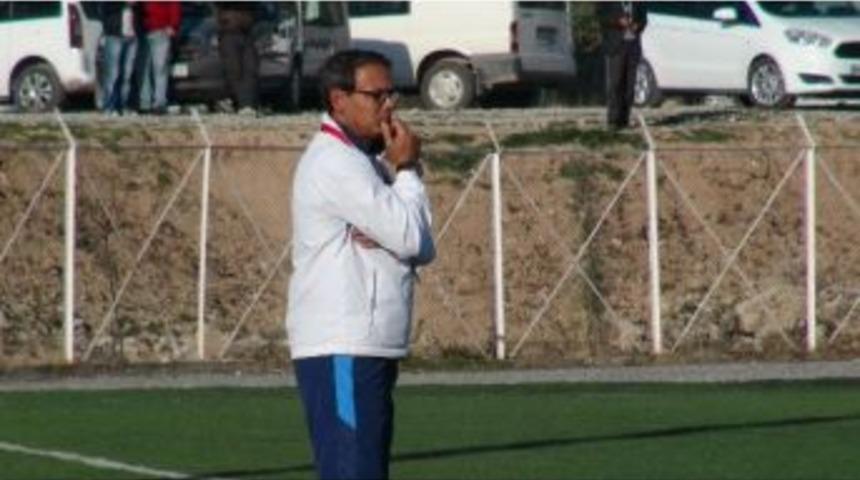 Malatya Yeşilyurtspor&rsquo;un Tırmanışı S&uuml;r&uuml;yor