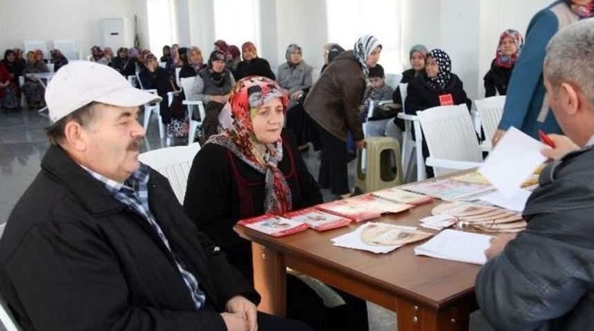 Boz&uuml;y&uuml;k&rsquo;te Y&uuml;zlerce Kişiye &Uuml;cretsiz G&ouml;z Taraması