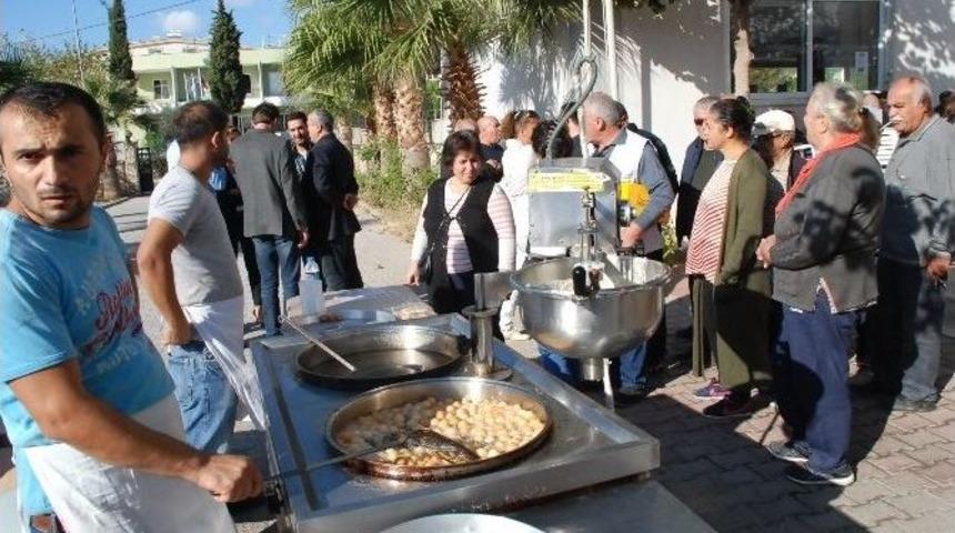 Ankara&rsquo;daki Patlamada Hayatını Kaybedenler İ&ccedil;in Lokma Hayrında Bulunuldu