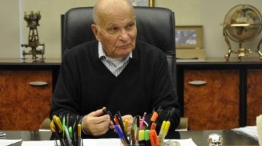 90&rsquo;lık &Ccedil;ınar Satır Aralarını Anlattı