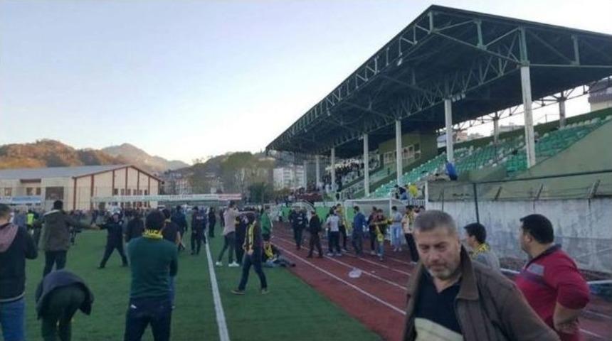 Yaşanan Olaylar Amat&ouml;r Ma&ccedil;ı Erteletti