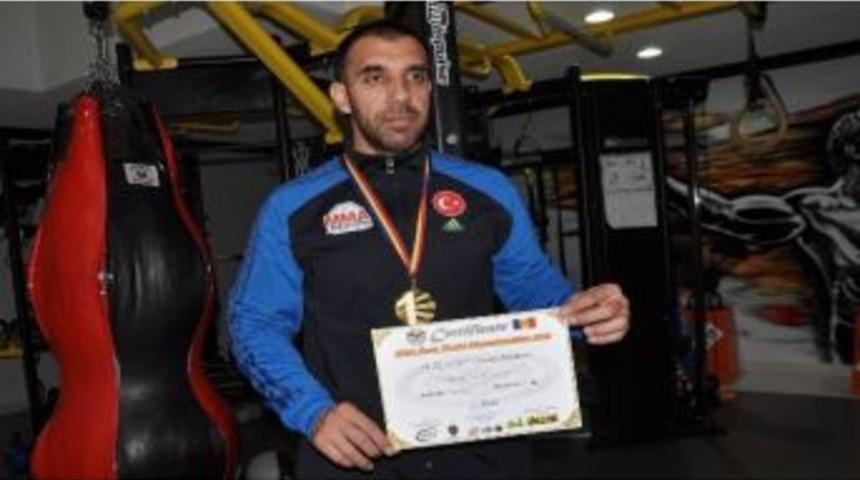 Hakan İtmiş Mma D&uuml;nya Şampiyonu Oldu