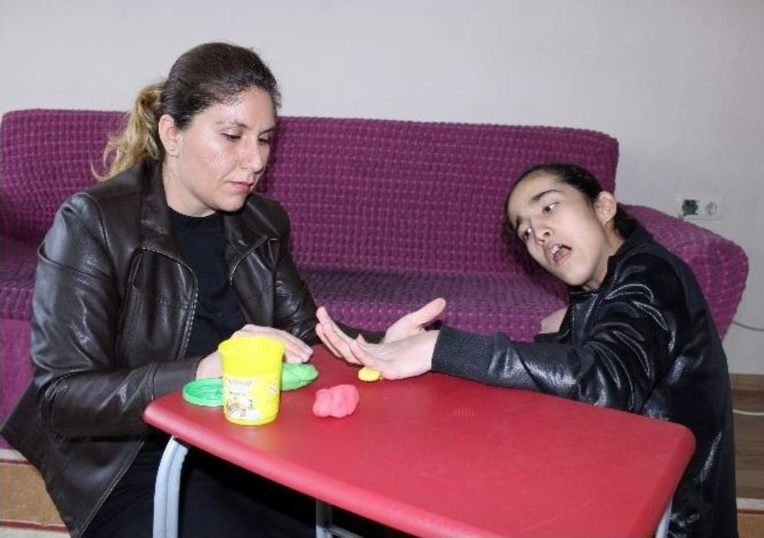 (&ouml;zel Haber) &Ouml;zlem &Ouml;ğretmenden &lsquo;fedakarlık&rsquo; &Ouml;rneği