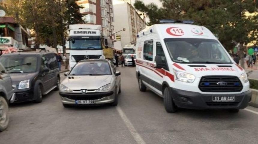 Otomobilin &Ccedil;arptığı &Ccedil;ocuk Yaralandı