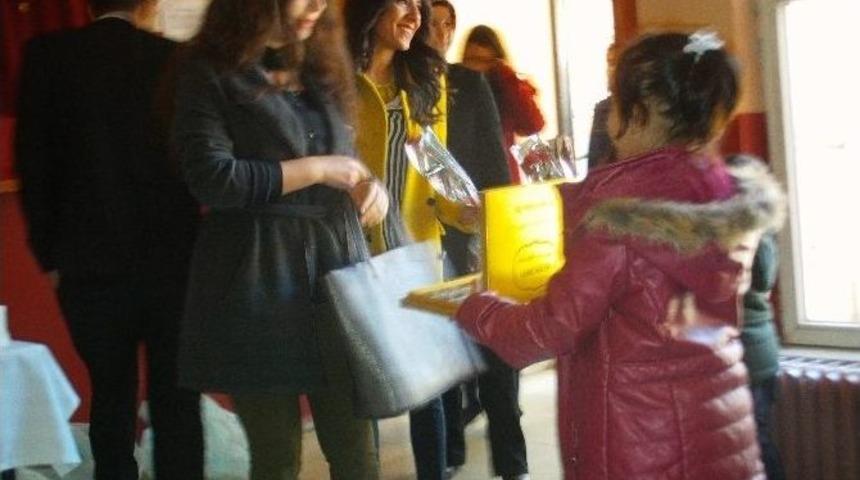 24 Kasım &Ouml;ğretmenler G&uuml;n&uuml;