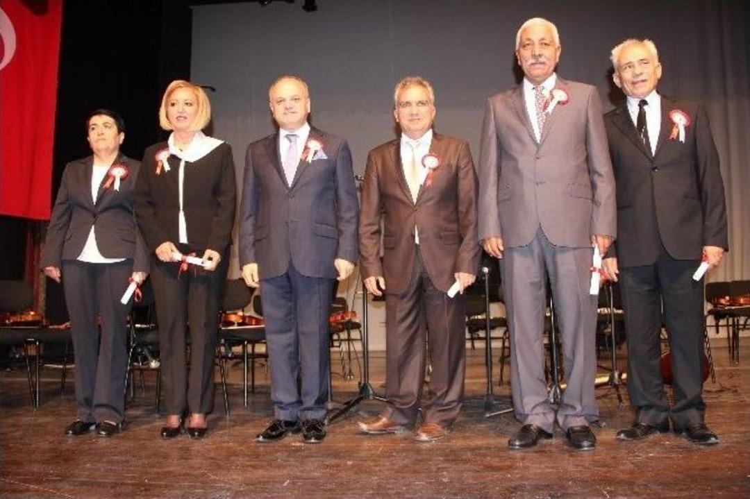 Mersin&rsquo;de &Ouml;ğretmenler G&uuml;n&uuml; T&ouml;renlerle Kutlandı