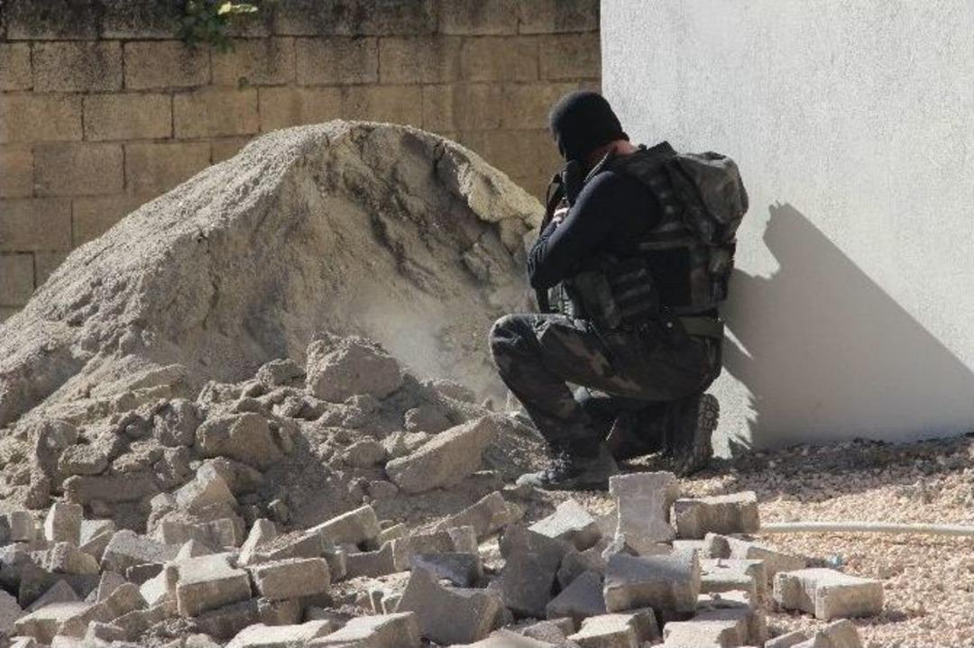 Evlerinde Mahsur Kalan Hasta Ve Yaşlılar Nefes Kesen Operasyonla Kurtarıldı