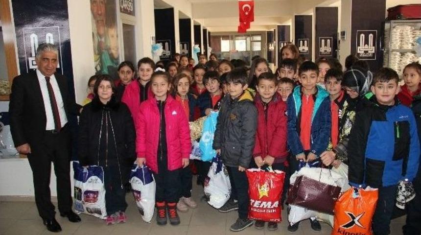 Atat&uuml;rk &Uuml;niversitesi Aydın Doğan &Ouml;zel İlkokulu, Hayır &Ccedil;arşısına Yardımda Bulundu
