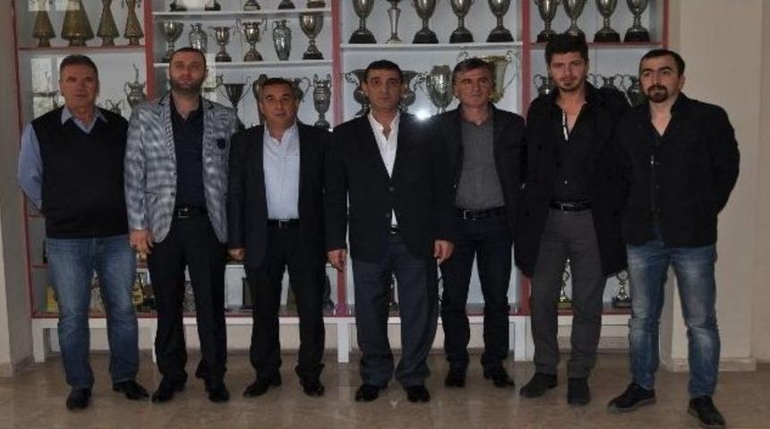 Bandırmaspor Yönetimi Devam Kararı Aldı