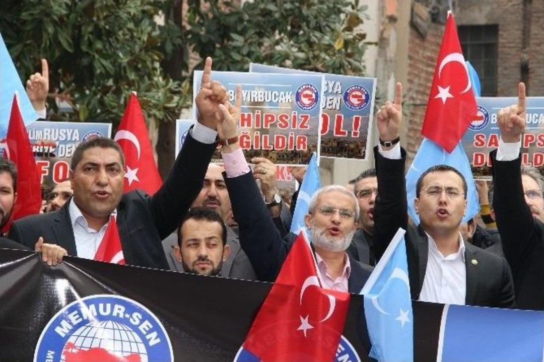 Mesut &Ouml;ner: "putin, İslam Topraklarından Defol"