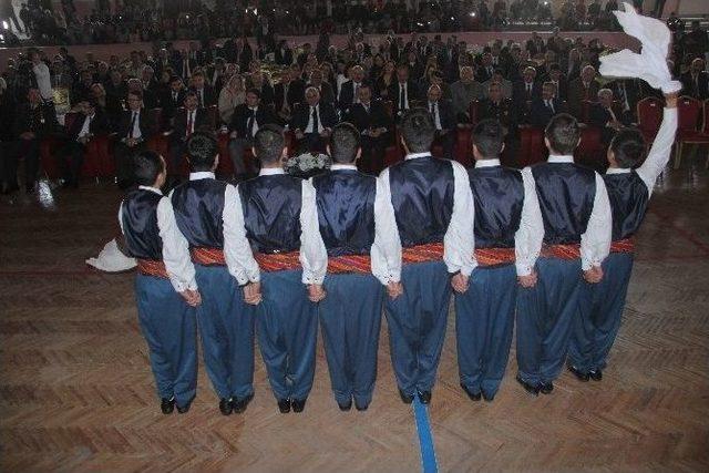 Elazığ’da Öğretmenler Günü Kutlandı