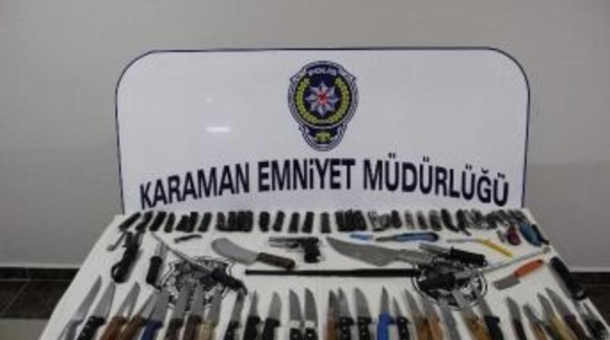 Karaman&rsquo;da Ama&ccedil; Dışı Bı&ccedil;ak Taşıyan 74 Kişiye 15 Bin Lira Para Cezası