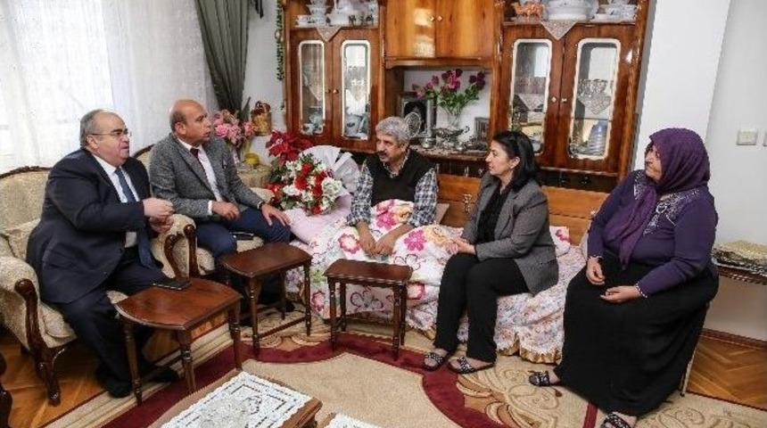 Emekli Hasta &Ouml;ğretmene Vefa Ziyareti