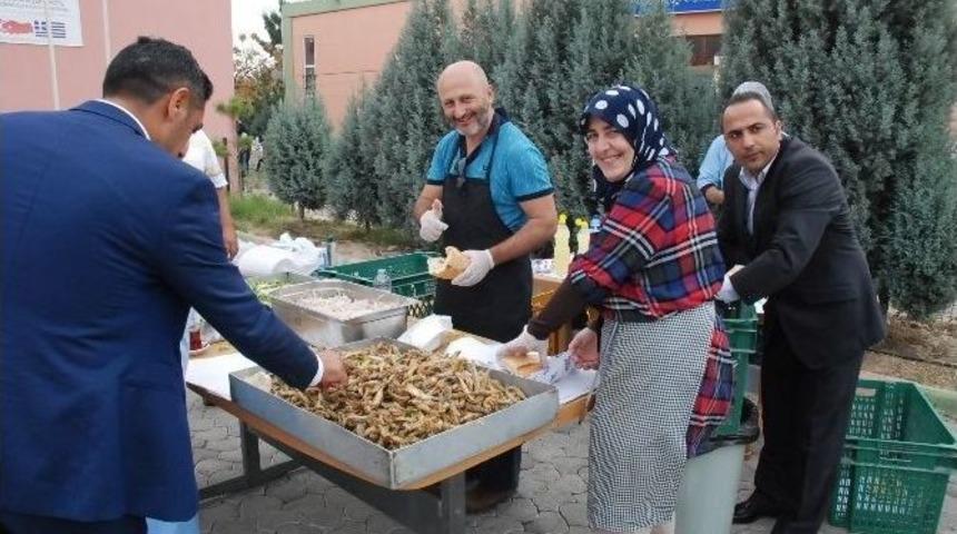 Didim&rsquo;de &Ouml;ğretmenlere Balık Ekmek Ziyafeti