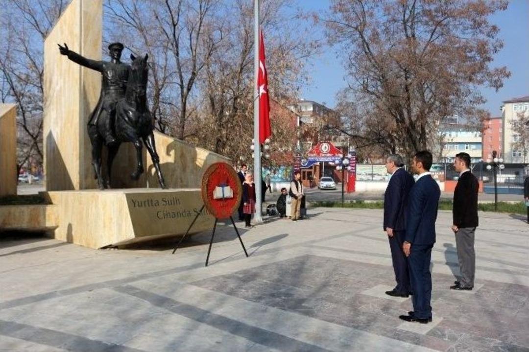 Ağrı&rsquo;da 24 Kasım &Ouml;ğretmenler G&uuml;n&uuml; Kutlamaları