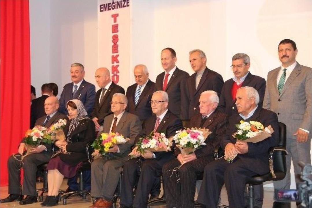 Demirci&rsquo;de &Ouml;ğretmenlerin G&uuml;n&uuml; Kutlandı