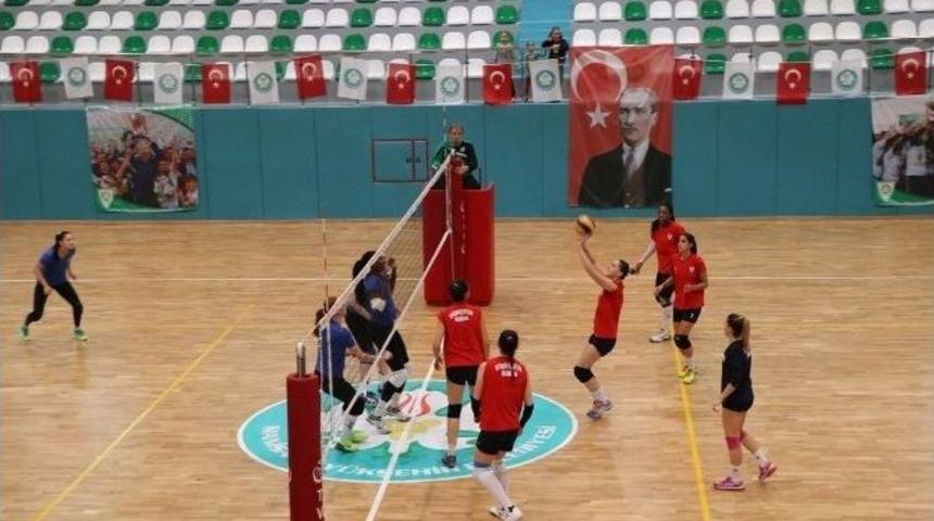 Sultanlar, Avrupa Devini Ağırladı