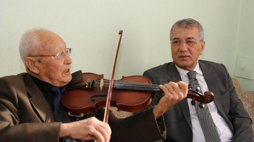 Başkan Tarhan&rsquo;dan &Ouml;ğretmenlere S&uuml;rpriz Ziyaret