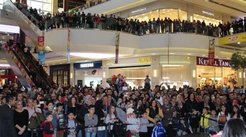 &ldquo;beni Affet&rdquo; Dizisinin Oyuncularından İmza G&uuml;n&uuml;