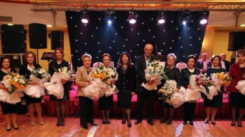 &Ouml;zel Sanko Okullarında &Ouml;ğretmenler G&uuml;n&uuml; Coşkusu