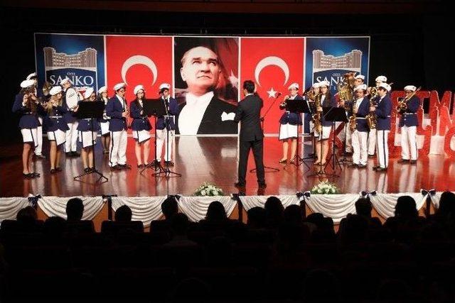 Özel Sanko Okullarında Öğretmenler Günü Coşkusu