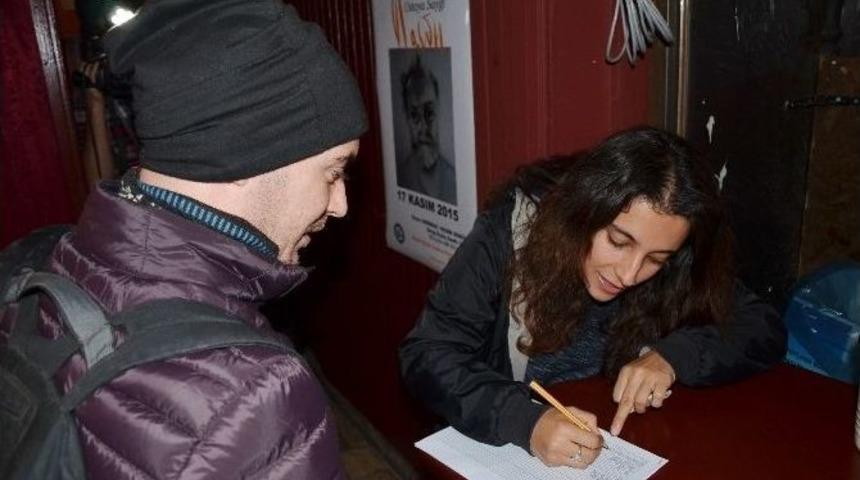 Bu Partiye Girişler &rsquo;mama&rsquo;yla