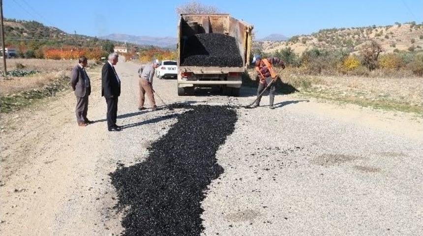 Mut&rsquo;ta Asfalt Yama &Ccedil;alışmaları