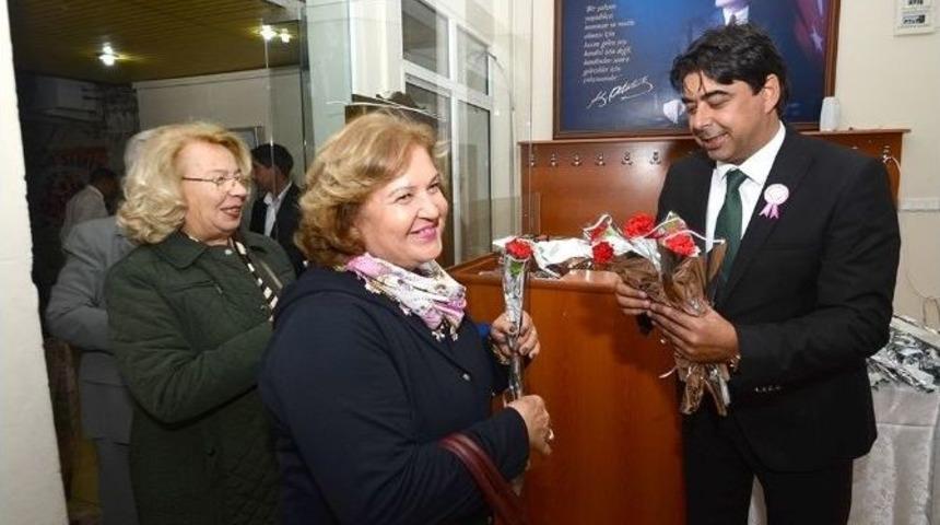 Fo&ccedil;a, Baş&ouml;ğretmen Atat&uuml;rk&rsquo;&uuml;n İzinde