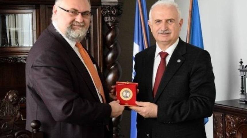 Atat&uuml;rk &Uuml;niversitesi Ve Gdansk &Uuml;niversitesi Arasında İşbirliği Anlaşması İmzalandı