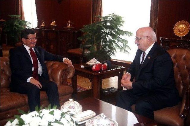 Meclis Başkanı Kahraman, Başbakan Davutoğlu’nu Kabul Etti