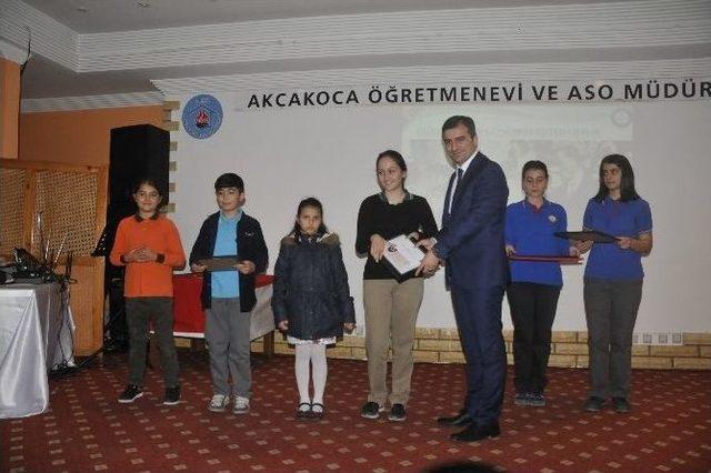 Akçakoca’da Mesleğe Yeni Başlayan Öğretmenler Yemin Etti