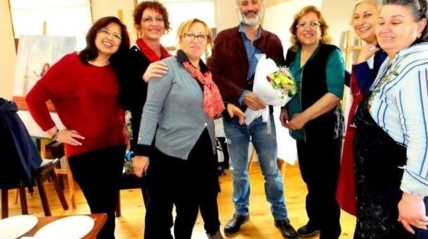 Resim At&ouml;lyesi Kursiyerleri &Ouml;ğretmenler G&uuml;n&uuml;n&uuml; Kutladı