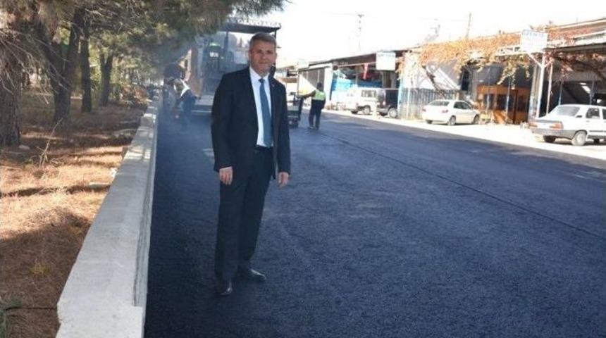 Acıpayam’da Asfalt Çalışmaları Devam Ediyor