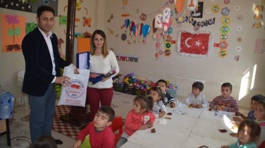 Siirt&rsquo;te Yılın &Ouml;ğretmeni K&ouml;yden Se&ccedil;ildi