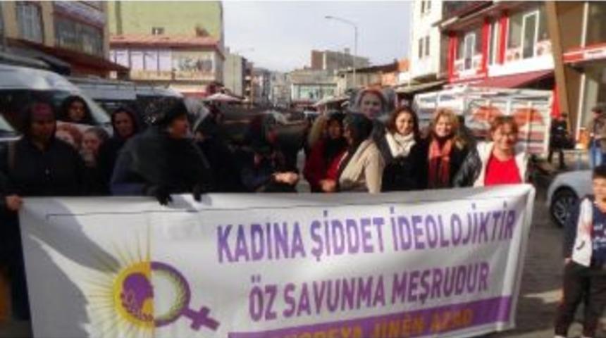 Kars&rsquo;ta Hdp&rsquo;li Kadınlar Basın A&ccedil;ıklaması Yaptı