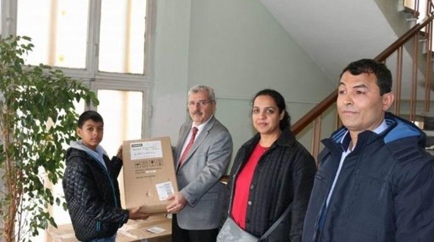 Serdar Tuğral Elektro Piyanosuna Kavuştu