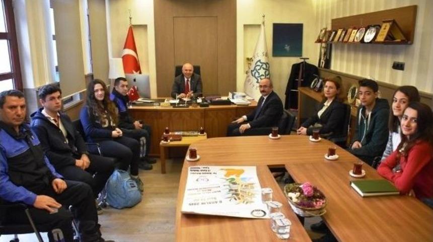 Başkan Eşkinat’tan ’yalnız Değilim Projesi’ne Tam Destek