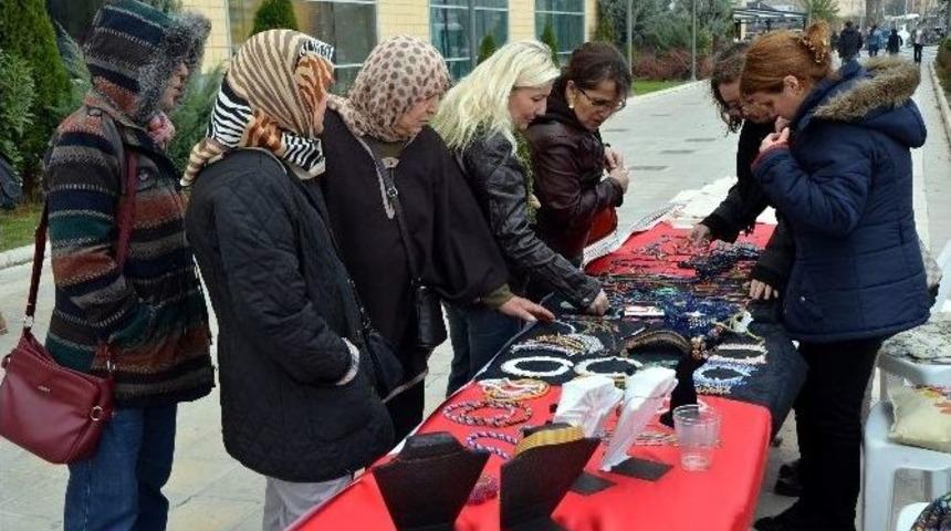 "girişimcilikte &Ouml;nce Kadın" Projesi