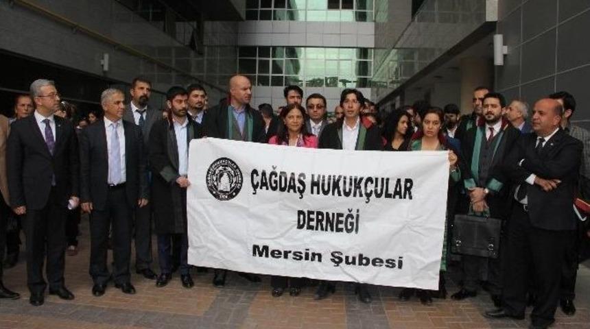 &Ccedil;hd Ve Mersin Barosu&rsquo;ndan Altuntaş&rsquo;ın G&ouml;zaltına Alınmasına Protesto
