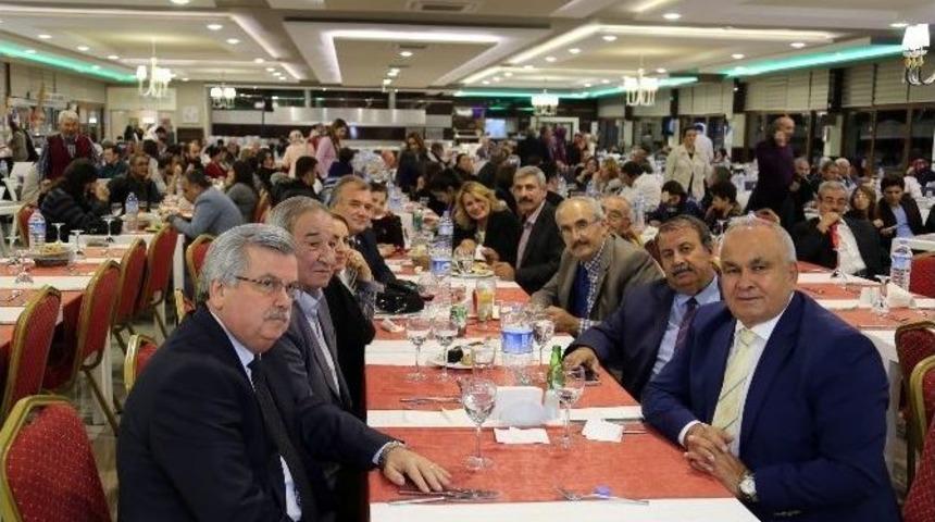 &Ouml;ğretmenler G&uuml;n&uuml;&rsquo;nde Kum Sanatı G&ouml;sterisi