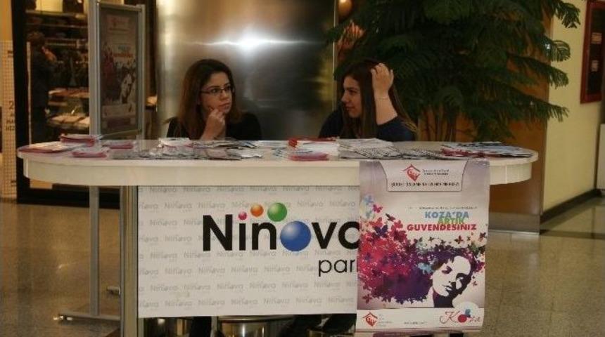 Diyarbakır’da “kadına Şiddete Hayır” Standı Kuran Avm, Müşterilerine Broşür Dağıttı