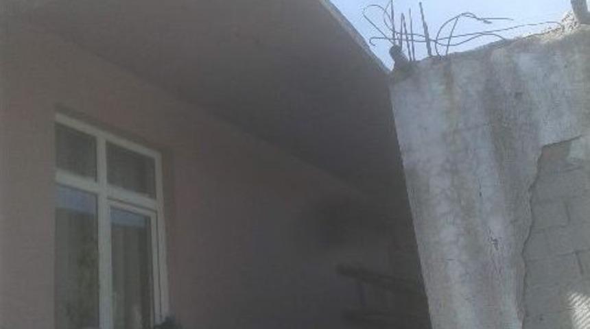 Soğan Koparırken Tırmığın &Uuml;zerine D&uuml;ş&uuml;p Ağır Yaralandı