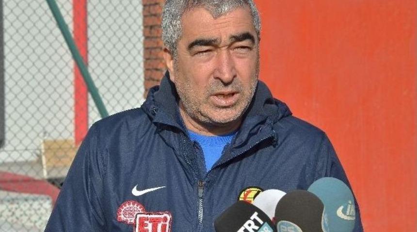 Eskişehirspor, Mersin İdmanyurdu Ma&ccedil;ına Hazırlanıyor
