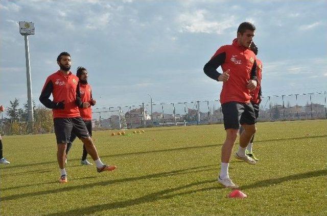 Eskişehirspor, Mersin İdmanyurdu Maçına Hazırlanıyor