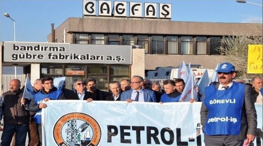 G&uuml;bre Fabrikasında Grev