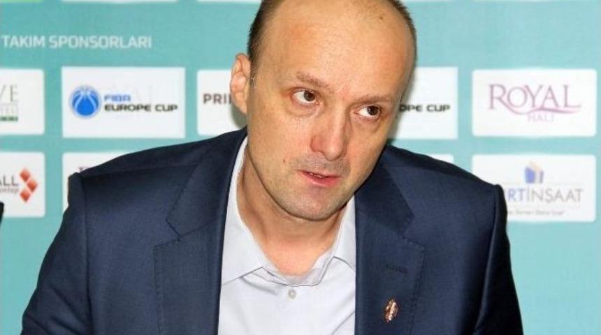 Royal Halı Gaziantep&rsquo;te Y&uuml;zler G&uuml;l&uuml;yor